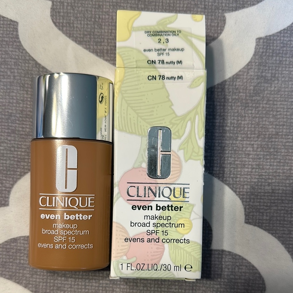 Clinique Tan Foundation Even Better SPF 15